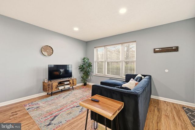 1107 NEW YORK AVE, Martinsburg, WV 25401