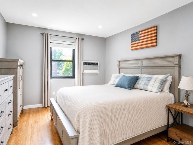 245-02 61st Avenue L, Little Neck, NY 11362
