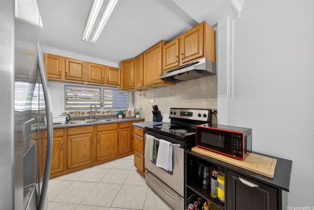 92-661 Makakilo Drive C11, Kapolei, HI 96707
