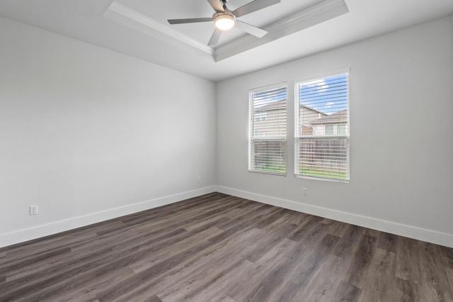 175 Eves Necklace DR, Buda, TX 78610