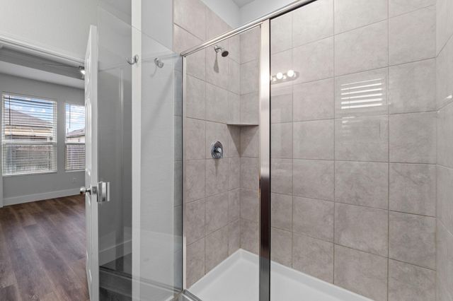 175 Eves Necklace DR, Buda, TX 78610