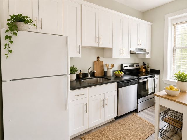 1712 Beacon Street 2, Brookline, MA 02445