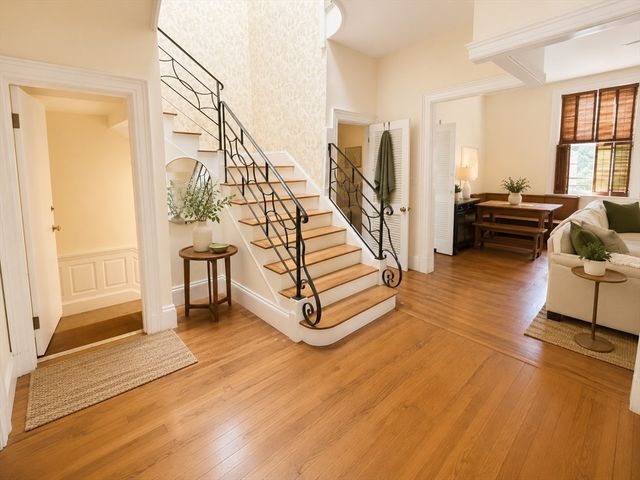 1712 Beacon Street 2, Brookline, MA 02445