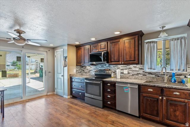 1847 W JOHN ST, Layton, UT 84041