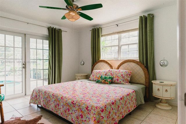 809 SE 14th Dr, Deerfield Beach, FL 33441