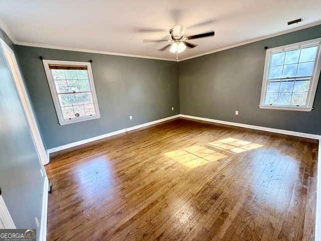 221 S College Street, Metter, GA 30439