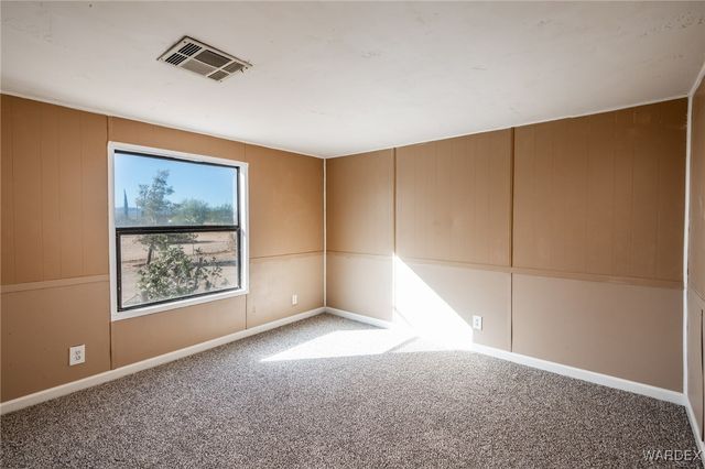 5076 W Roundup Drive, Golden Valley, AZ 86413