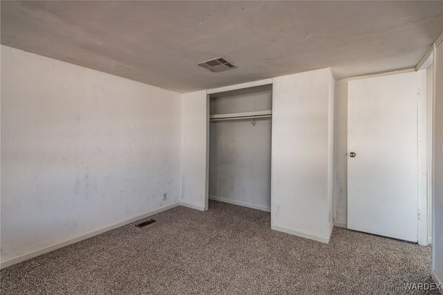 5076 W Roundup Drive, Golden Valley, AZ 86413