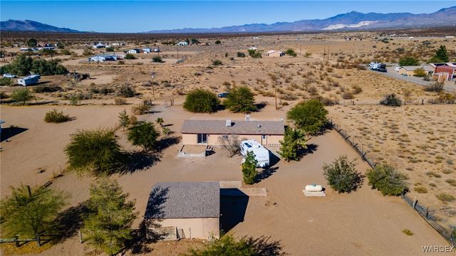 5076 W Roundup Drive, Golden Valley, AZ 86413