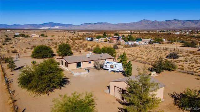 5076 W Roundup Drive, Golden Valley, AZ 86413