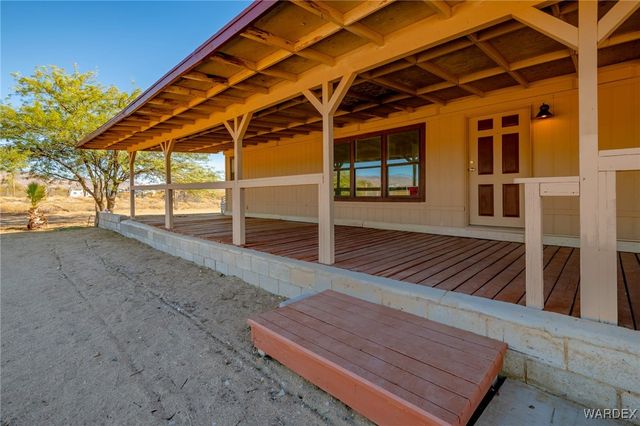 5076 W Roundup Drive, Golden Valley, AZ 86413