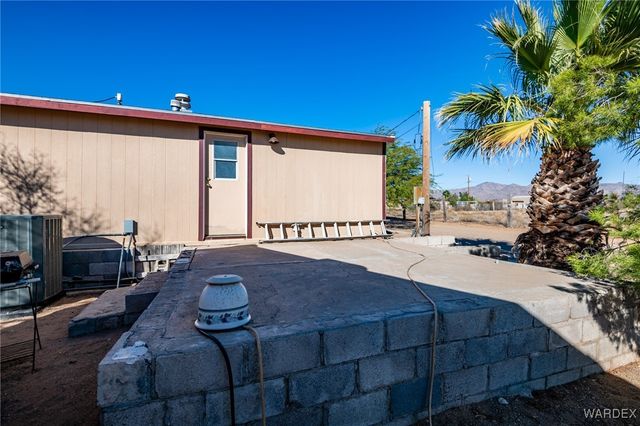 5076 W Roundup Drive, Golden Valley, AZ 86413
