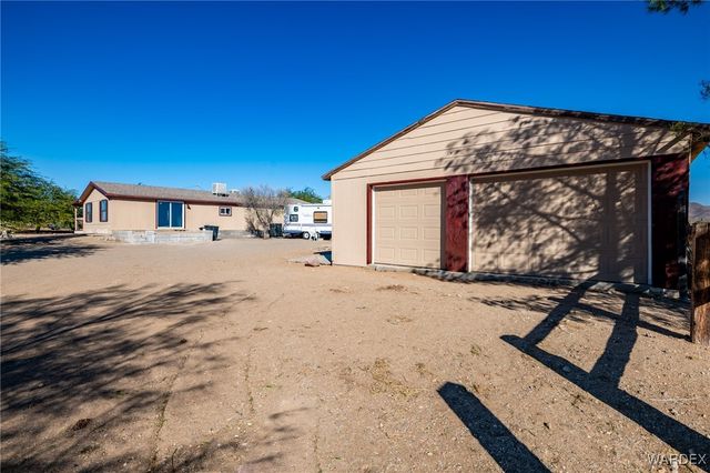 5076 W Roundup Drive, Golden Valley, AZ 86413