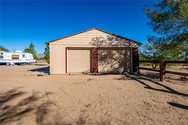 5076 W Roundup Drive, Golden Valley, AZ 86413