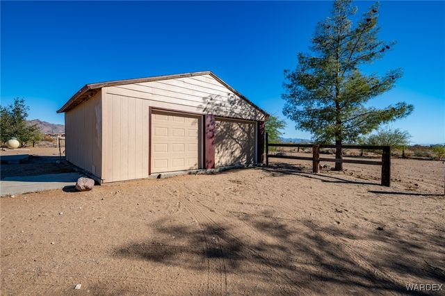 5076 W Roundup Drive, Golden Valley, AZ 86413