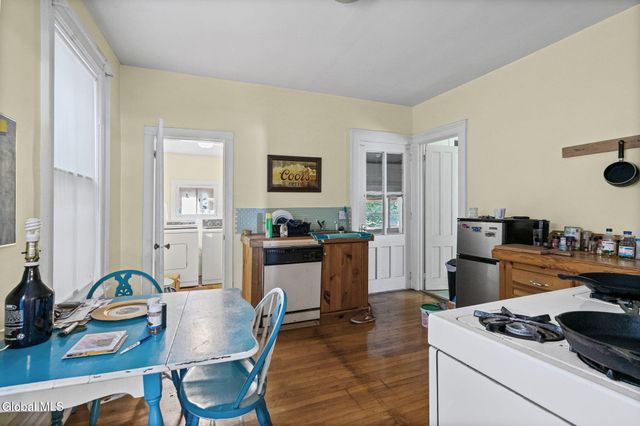 865 4th Avenue, Troy, NY 12182