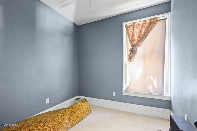865 4th Avenue, Troy, NY 12182
