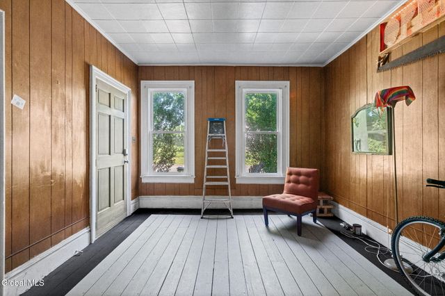 865 4th Avenue, Troy, NY 12182