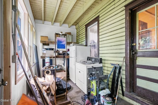 865 4th Avenue, Troy, NY 12182