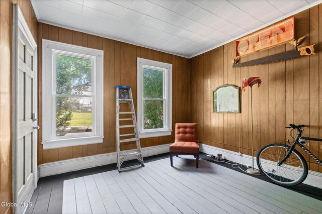 865 4th Avenue, Troy, NY 12182
