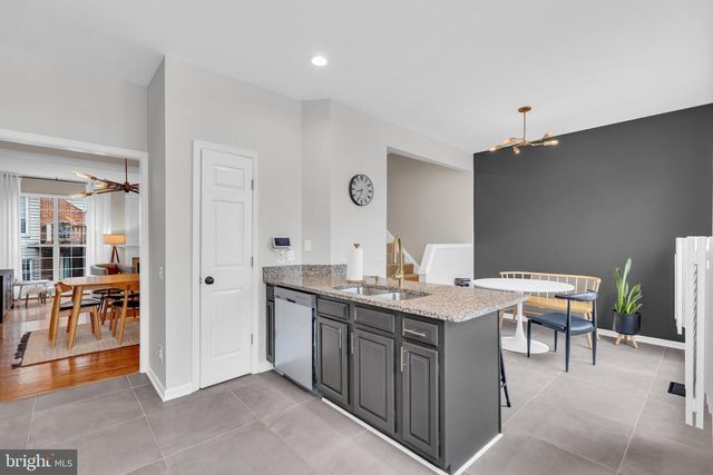 7 ARELL CT, Alexandria, VA 22304