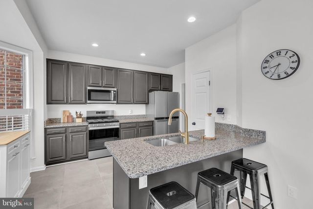 7 ARELL CT, Alexandria, VA 22304