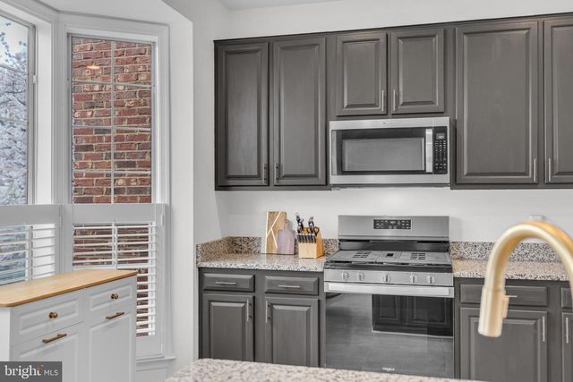 7 ARELL CT, Alexandria, VA 22304