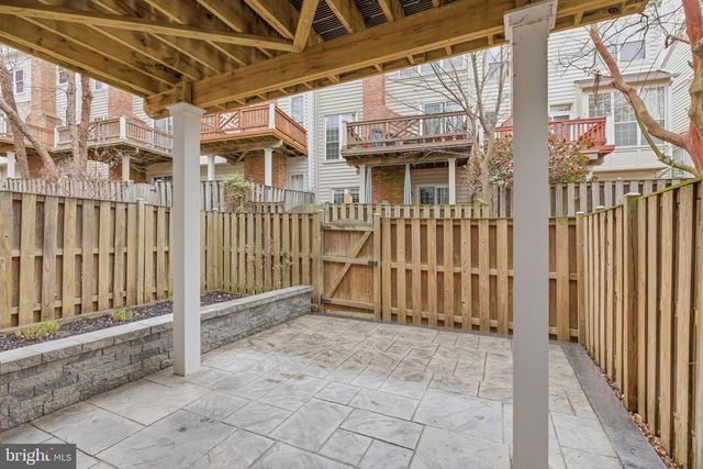 7 ARELL CT, Alexandria, VA 22304