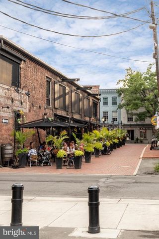 7 ARELL CT, Alexandria, VA 22304