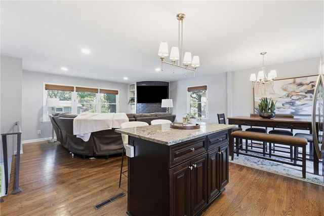 10014 Moody Park Drive, Overland Park, KS 66212