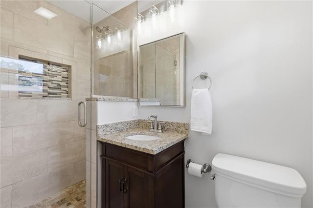 10014 Moody Park Drive, Overland Park, KS 66212