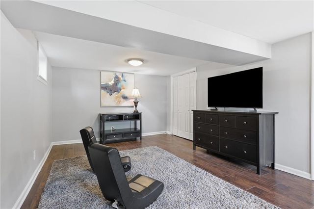 10014 Moody Park Drive, Overland Park, KS 66212