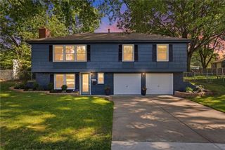 10014 Moody Park Drive, Overland Park, KS 66212