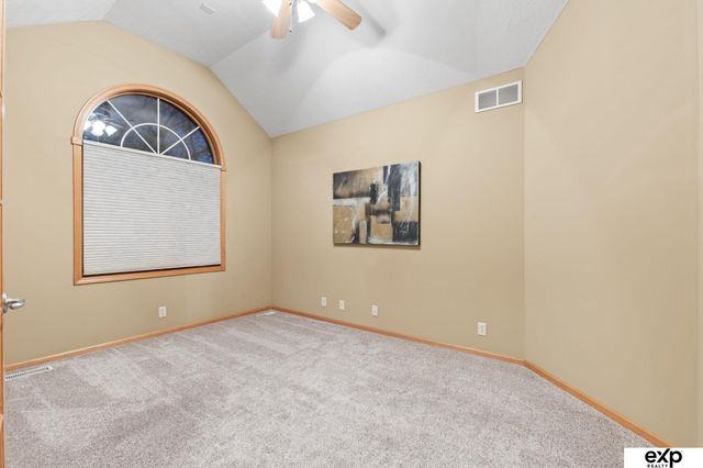 9430 Granville Parkway, La Vista, NE 68128