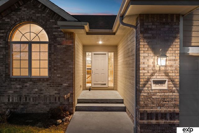 9430 Granville Parkway, La Vista, NE 68128