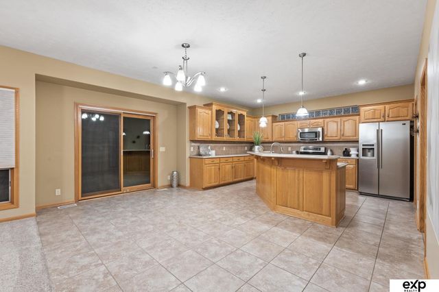 9430 Granville Parkway, La Vista, NE 68128