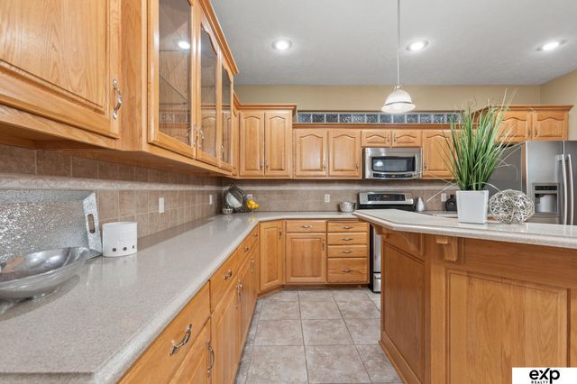 9430 Granville Parkway, La Vista, NE 68128