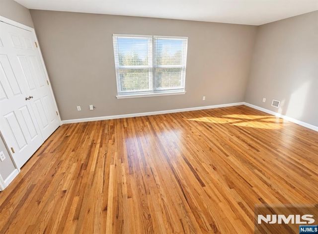80 Cutler Street, Newark, NJ 07104