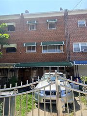 445 Effingham Avenue, Bronx, NY 10473