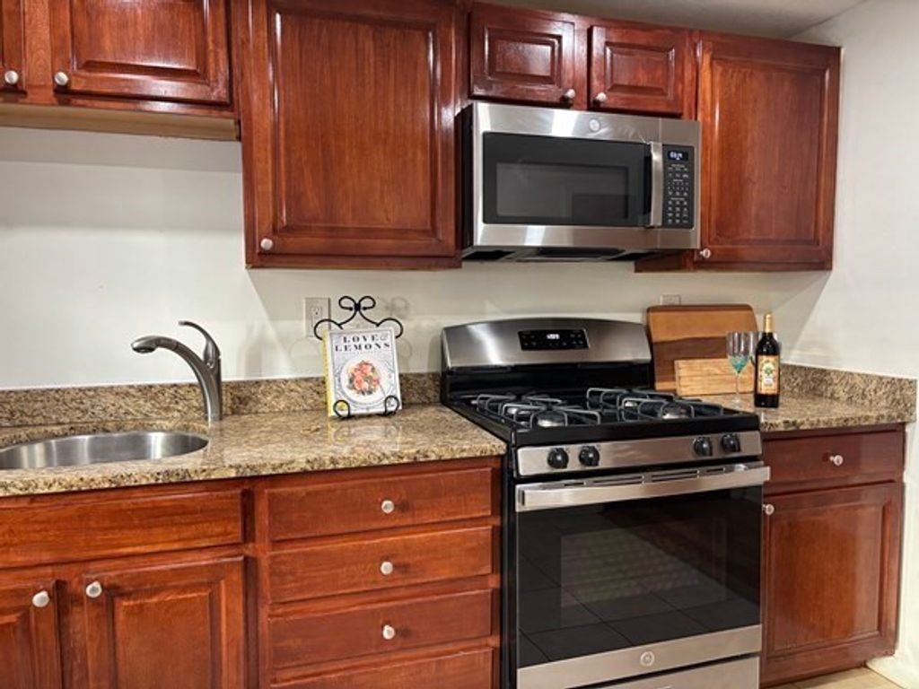 146 Willow Street 2, Waltham, MA 02453