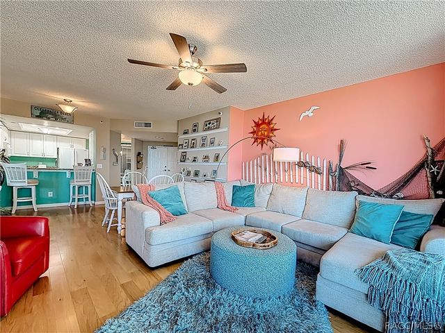 1540 Gulf Boulevard 304, Clearwater, FL 33767