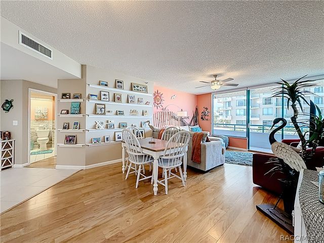 1540 Gulf Boulevard 304, Clearwater, FL 33767