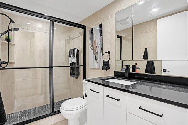 8900 Washington Blvd PH11, Hollywood, FL 33025