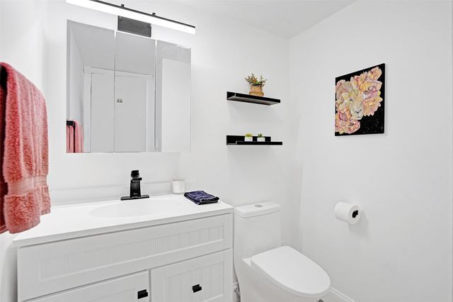 8900 Washington Blvd PH11, Hollywood, FL 33025