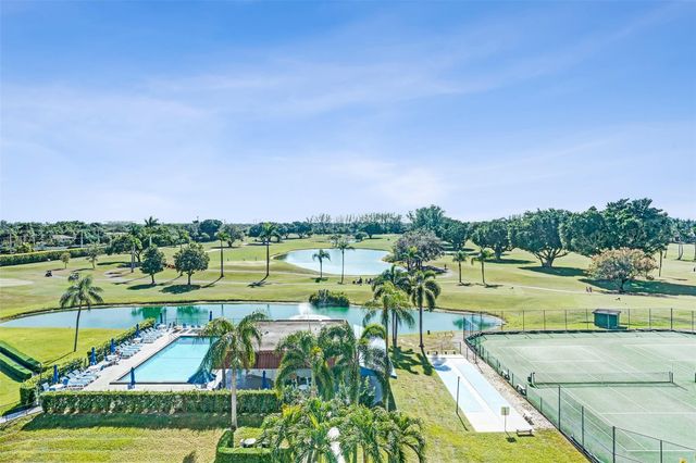 8900 Washington Blvd PH11, Hollywood, FL 33025