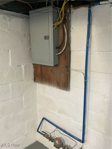 2911 7th Street SW, Canton, OH 44710