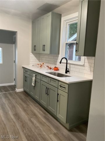 2911 7th Street SW, Canton, OH 44710