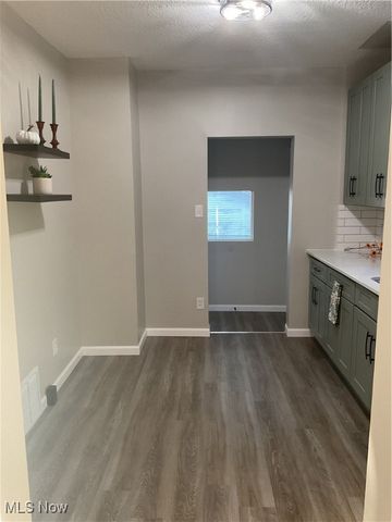 2911 7th Street SW, Canton, OH 44710