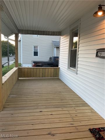 2911 7th Street SW, Canton, OH 44710