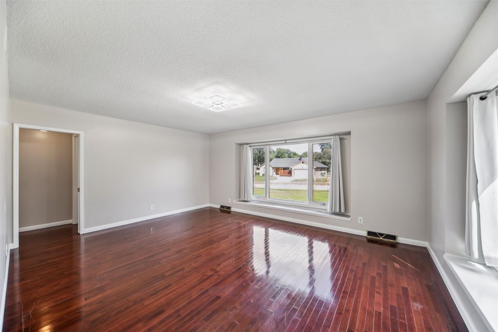 1006 22nd Street, West Des Moines, IA 50265